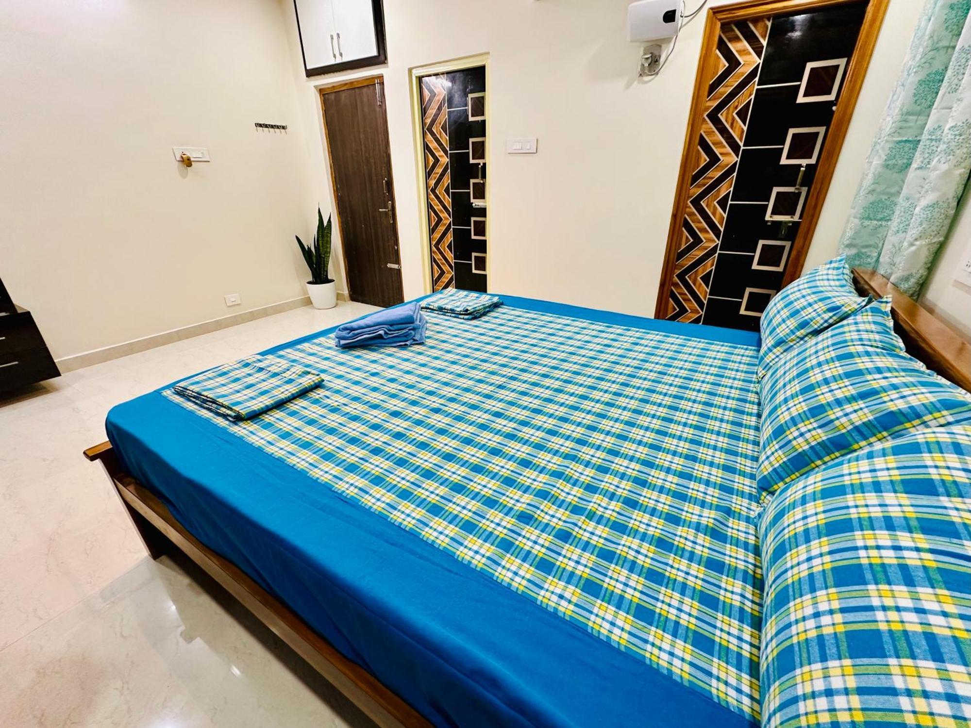 Truelife - 3Bhk Family Suites - Ps4 Pure Veg Restaurant On The Way To Balaji Temple - 2500 Sft Large Signature Apartment - Modular Kitchen - Super Fast Wifi, Smart Tv, 250 Jio Channels - Parking - Easy Access To All Temples - Top Service With Lots Of Tirupati Ngoại thất bức ảnh