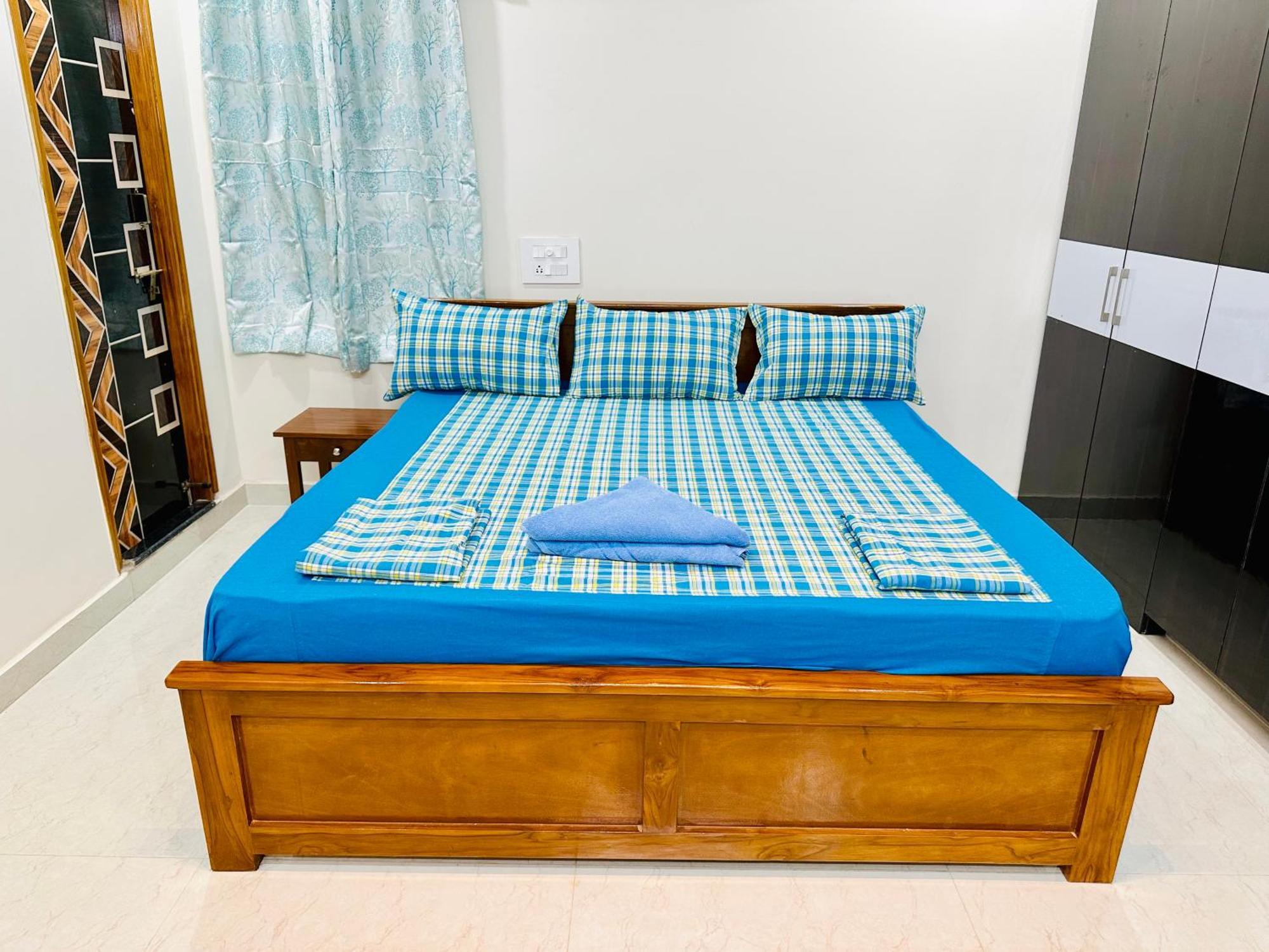 Truelife - 3Bhk Family Suites - Ps4 Pure Veg Restaurant On The Way To Balaji Temple - 2500 Sft Large Signature Apartment - Modular Kitchen - Super Fast Wifi, Smart Tv, 250 Jio Channels - Parking - Easy Access To All Temples - Top Service With Lots Of Tirupati Ngoại thất bức ảnh
